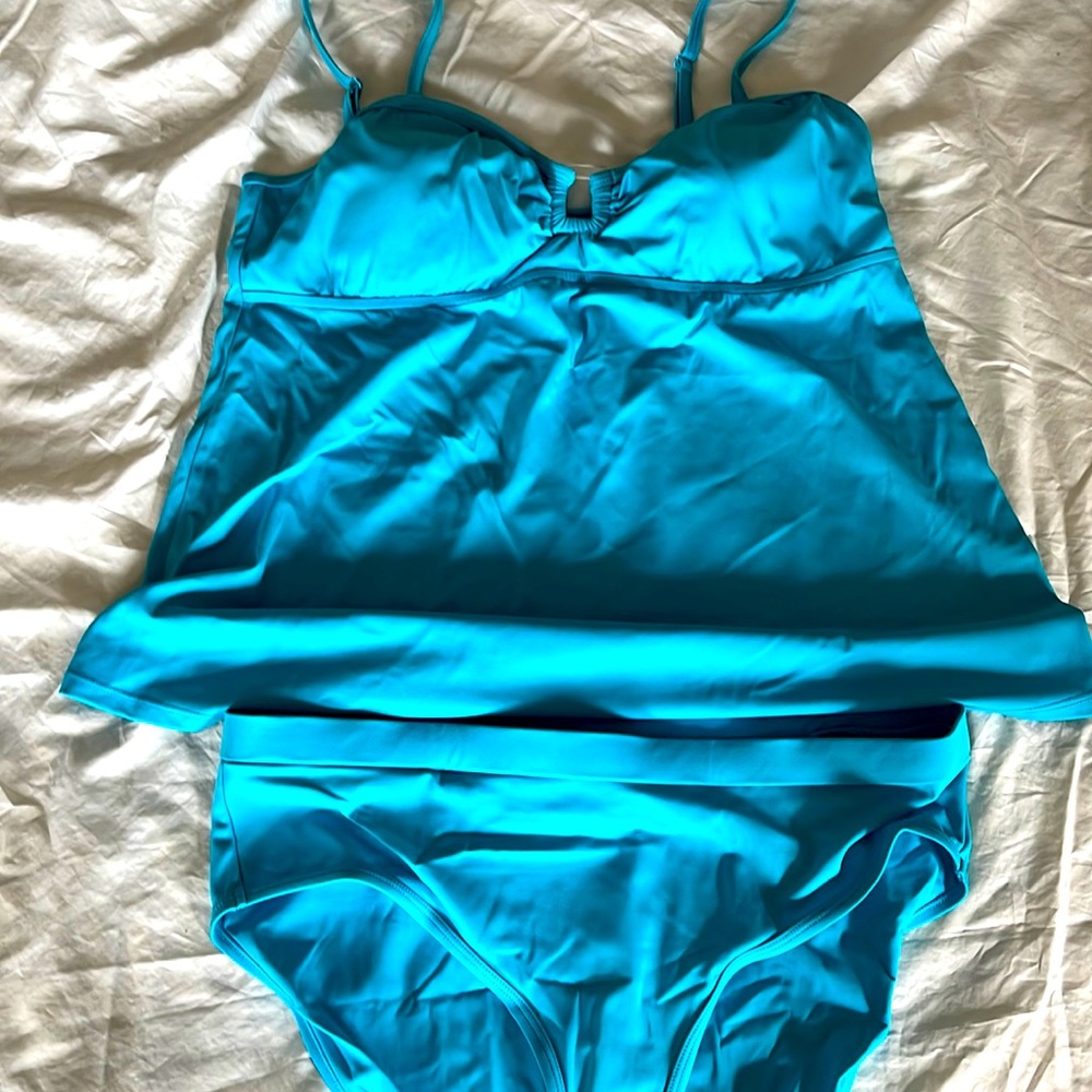 Liz Lange for Target maternity bathing suit, L, tan KIMI, turquoise